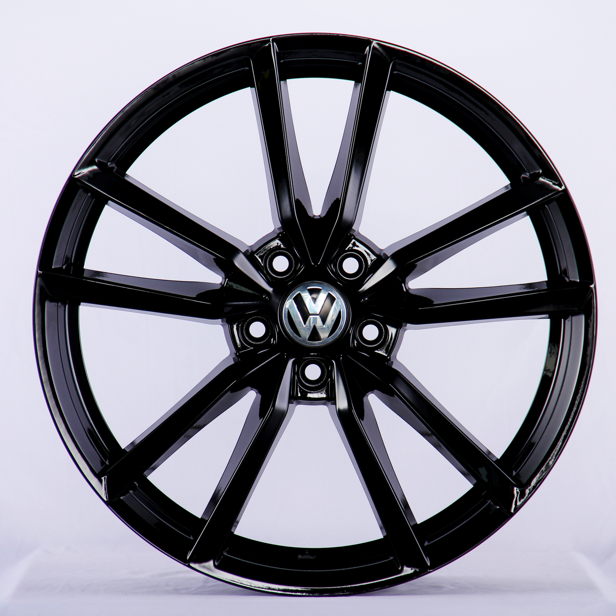 Golf - MK7/MK7.5: 18" Gloss Black Pretoria Style Alloy Wheels 13-20