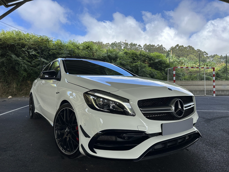 A Class - W176 Facelift: Gloss Black Front Splitter Canards 16-18