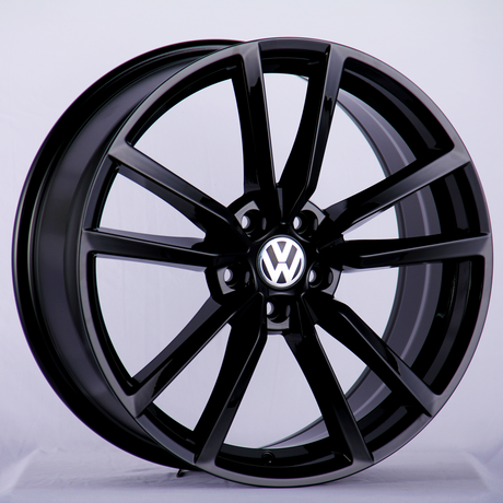 Golf - MK7/MK7.5: 18" Gloss Black Pretoria Style Alloy Wheels 13-20