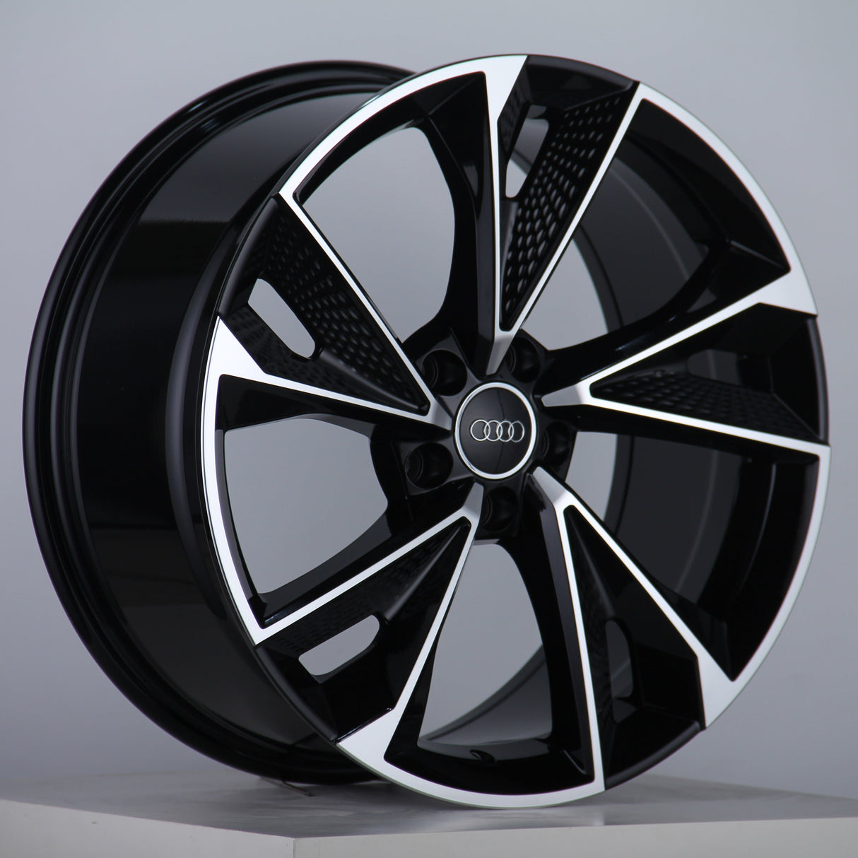 A5 - F5: 19" Diamond Cut RS7 Style Alloy Wheels 16+