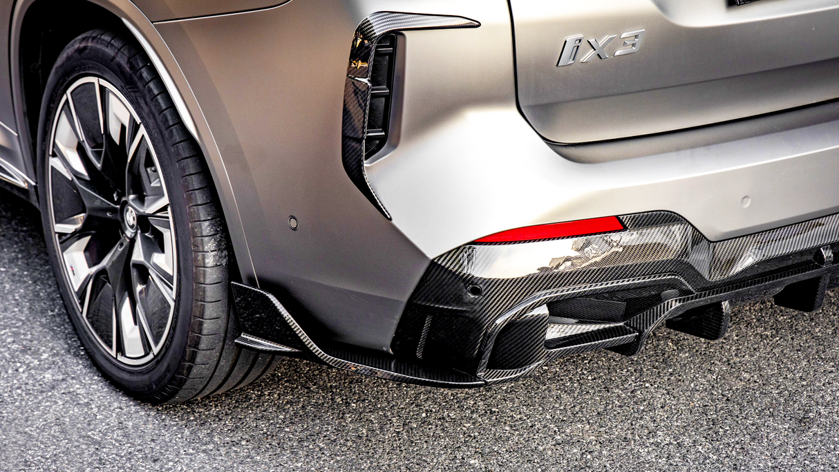 iX3 - G08 Facelift: Dry Carbon Fibre SOOQOO Style Rear Bumper Diffuser 20+