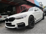 5 Series - G30 Pre-Facelift: Gloss Black Performance Style Splitter 17-20