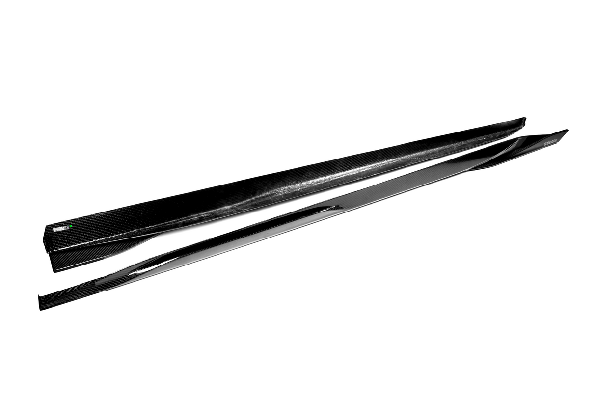 4 Series - i4: Dry Carbon Fibre SOOQOO Style Side Skirts 22+