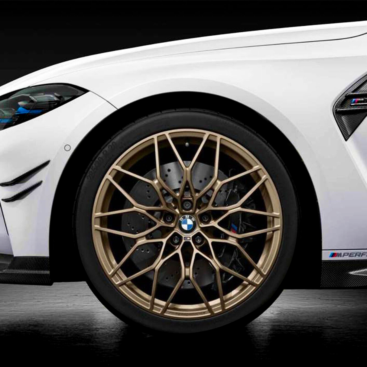 1 Series - F40: 19" Bronze 1000M Style Staggered Alloy Wheels 20-24