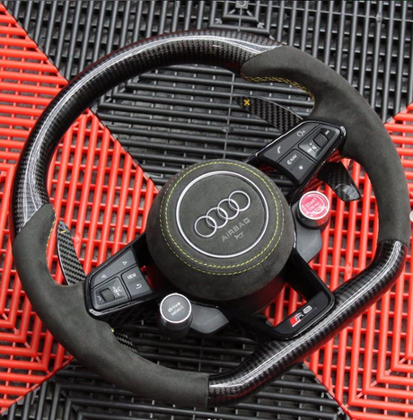 TT - MK3: Carbon Fibre Steering Wheel with LED Race Display