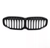 1 Series - F40: Gloss Black Single Slat Grill 20+