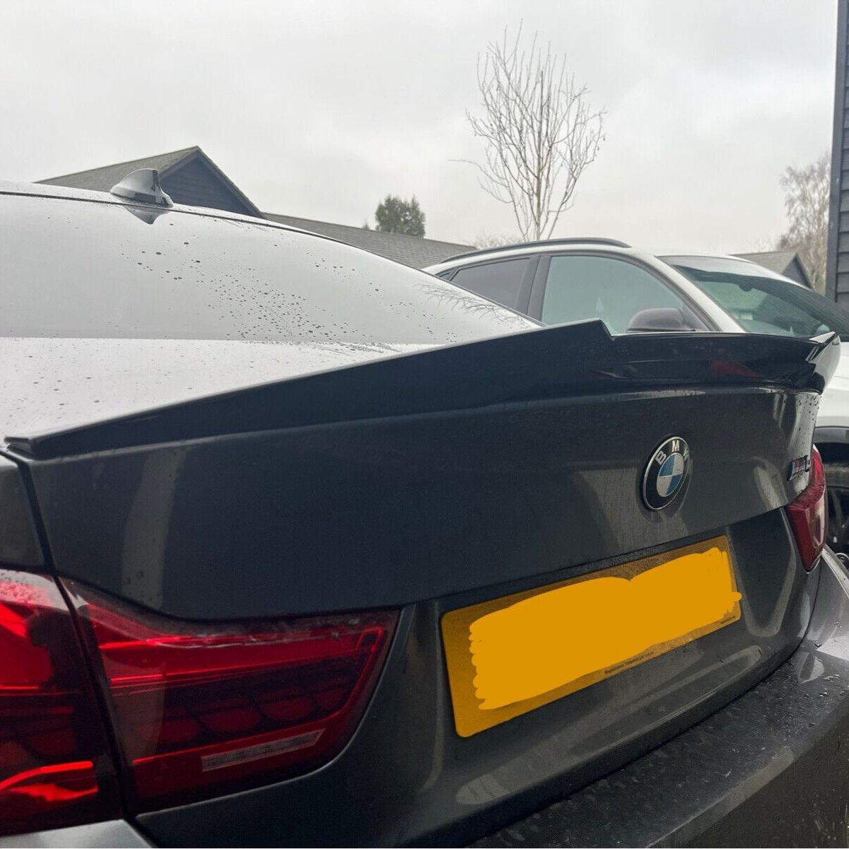 M4 - F82: Gloss Black M4 Style Spoiler 14-18